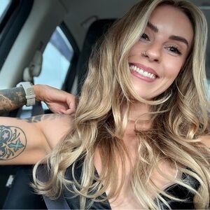 Meet your Posher, Posh